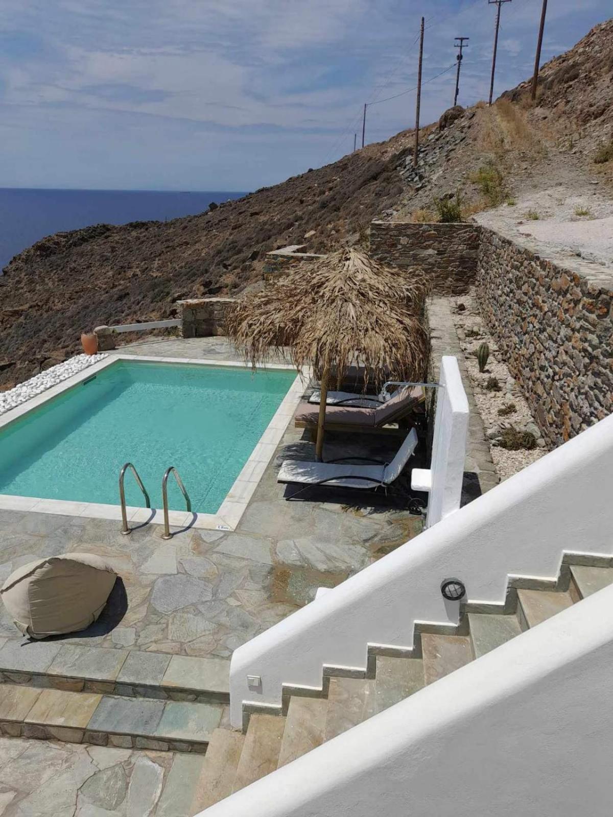 De Estrella Agios Dimitrios (Kythnos)