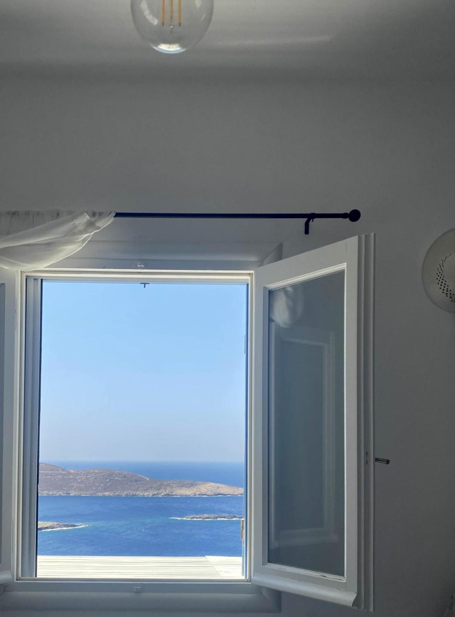 De Estrella * Agios Dimitrios (Kythnos)